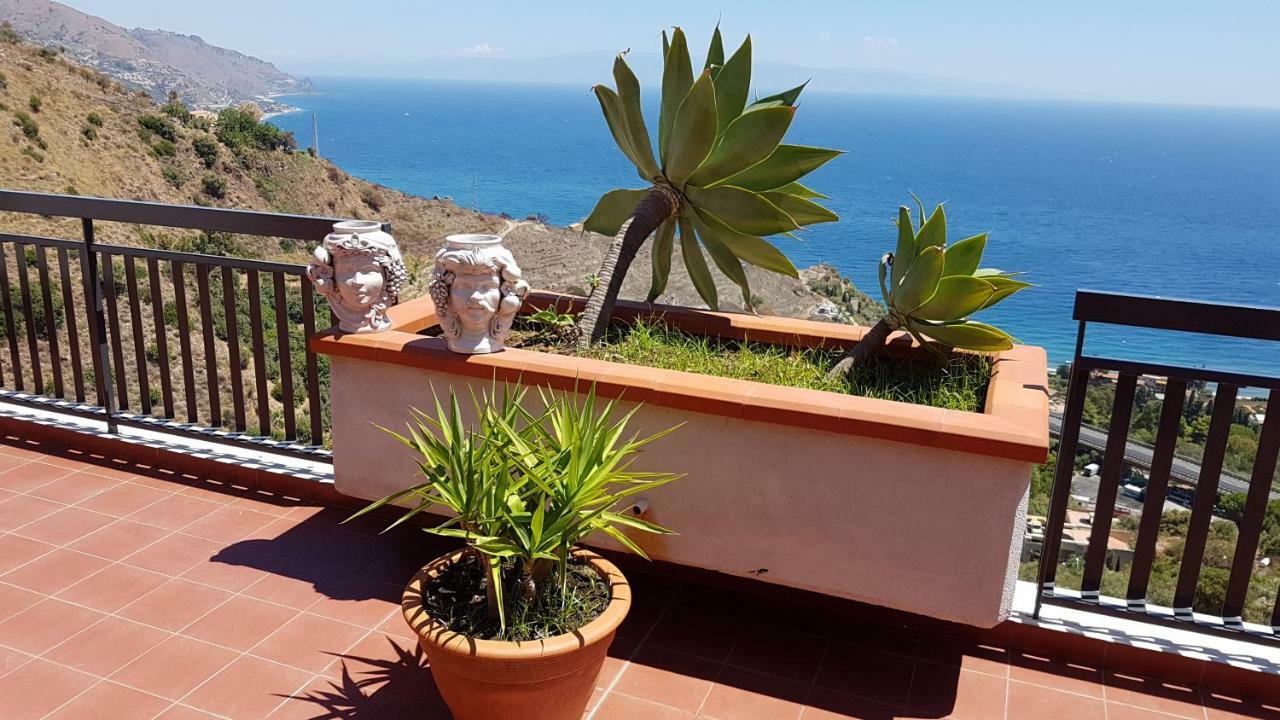 Apartamento Elisa'S House Taormina Exterior foto